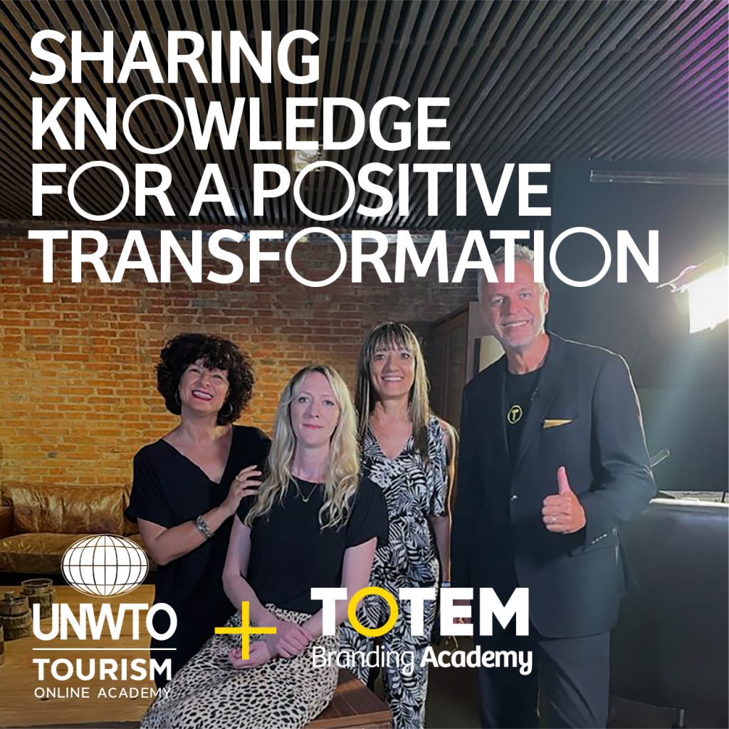 Sharing Knowledge for a Positive Transformation